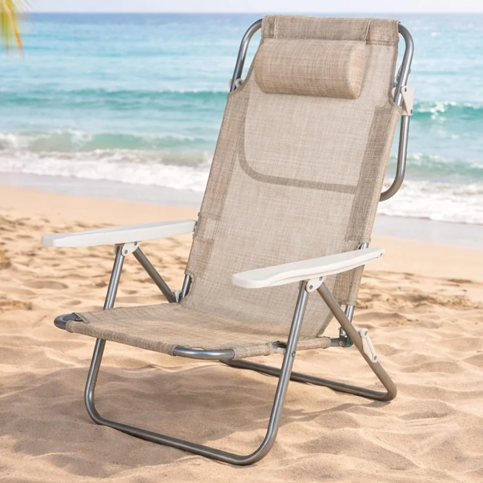 BAKAJI Spiaggina da Mare con Schienale Reclinabile in 5 Posizioni Salvaspazio, Sedia da Spiaggia Pieghevole con Struttura Resistente in Acciaio e Rivestimento in Textilene Traspirante (Beige)