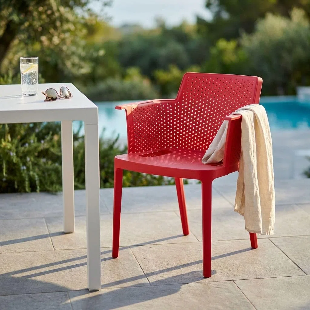 Poltrona in plastica per esterno giardino polipropilene colorata