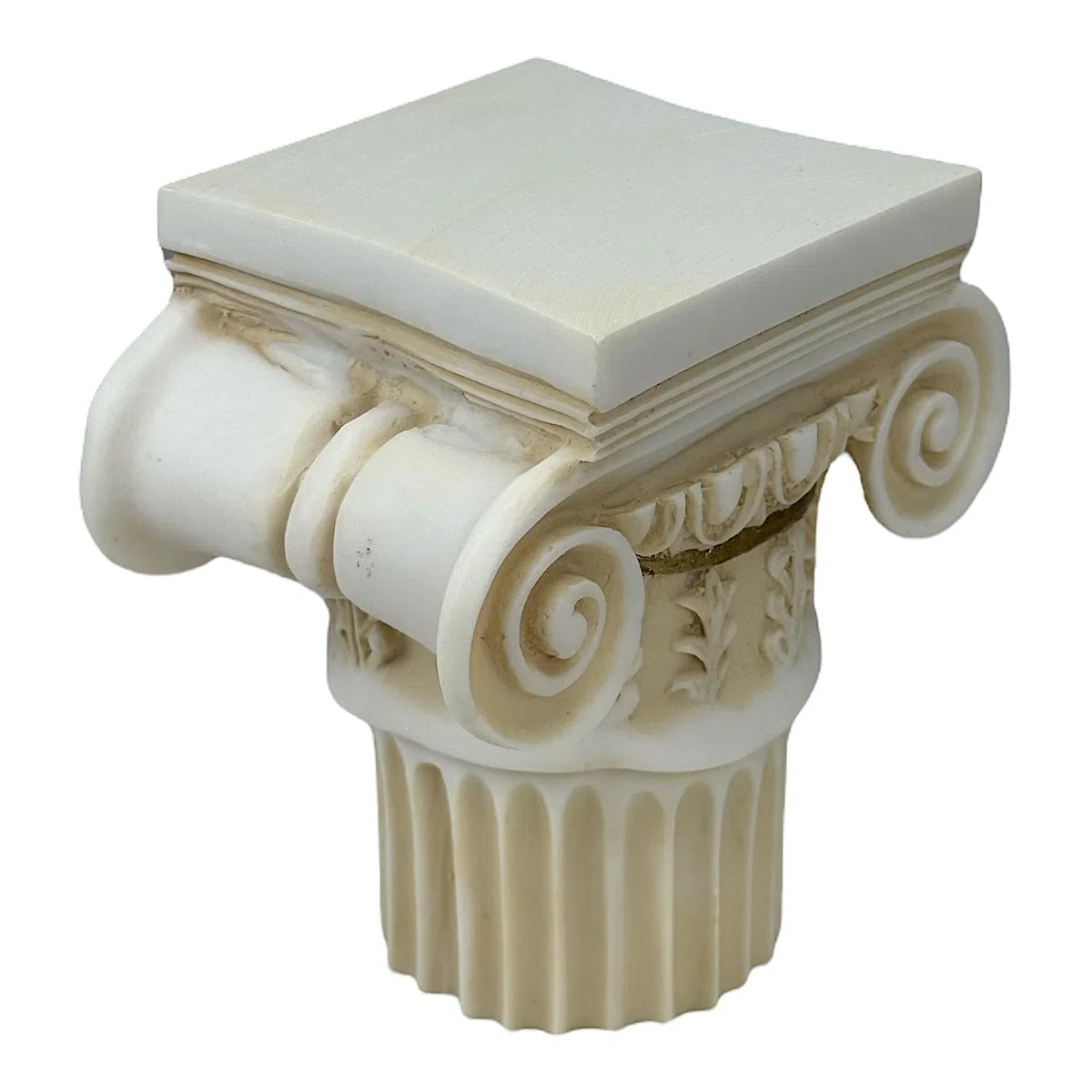 Piedistallo a colonna ionica – Scultura in marmo greco fuso a mano con accenti dorati