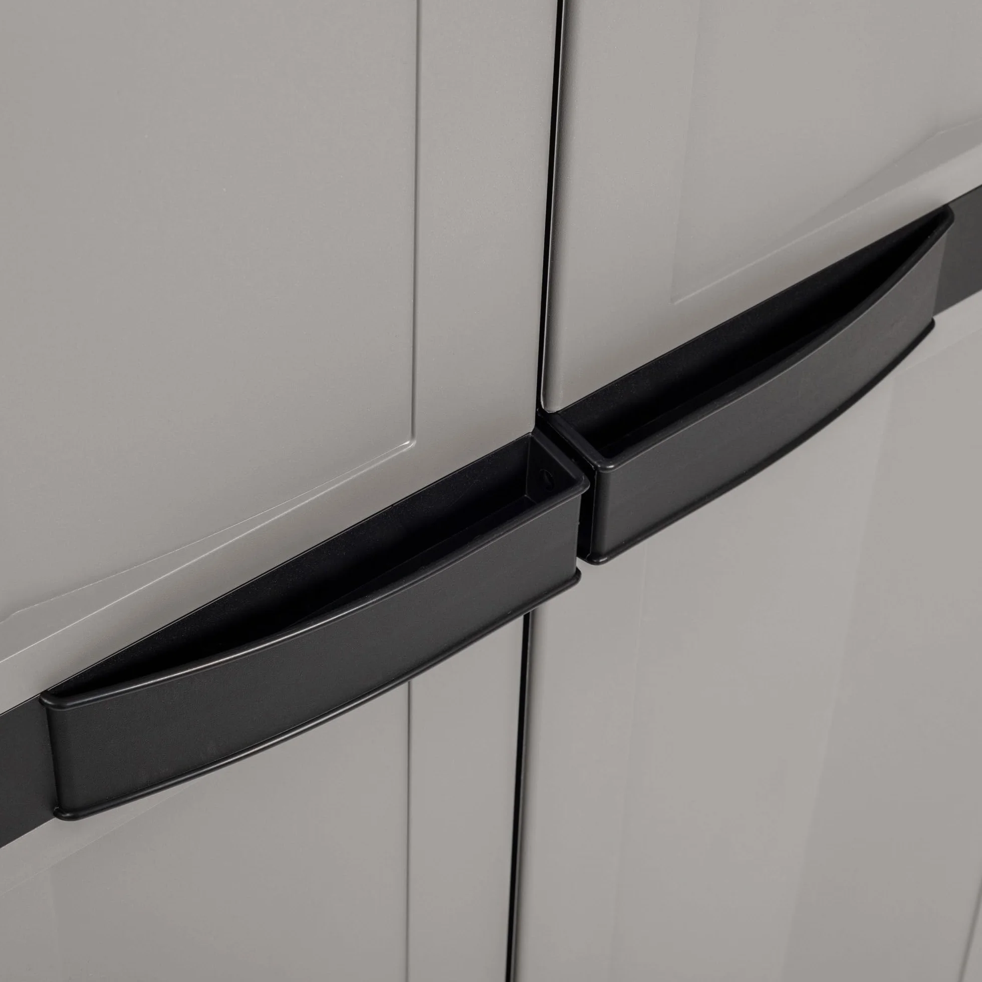Toomax Armadio Trend Midi Portascope nero/grigio basalto con 4 ripiani regolabili, 65x37x165h cm in plastica riciclata, portattrezzi resistente ideale per garage e spazi esterni