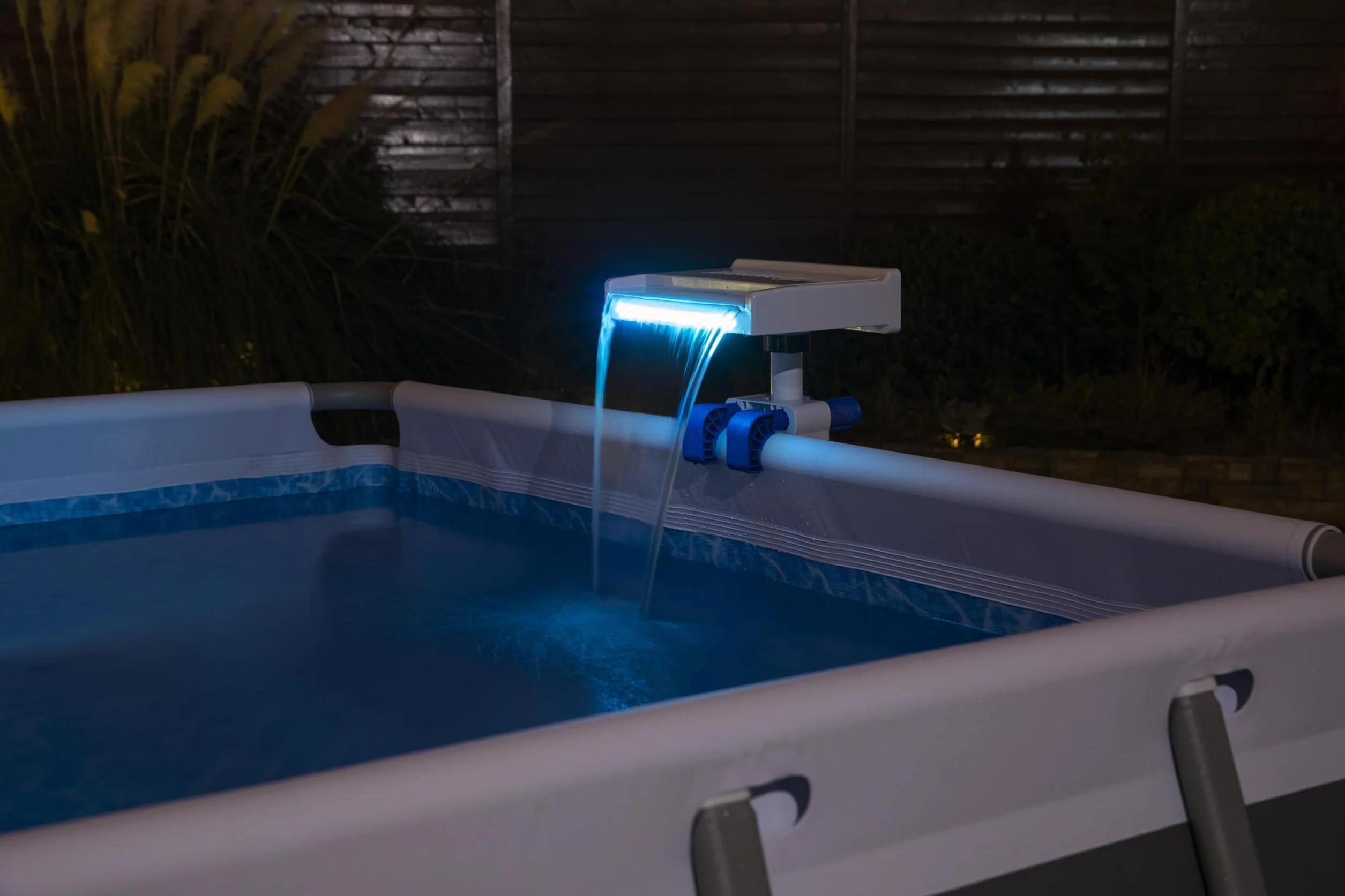 Bestway 58619-6 Cascata rilassante con LED per piscina