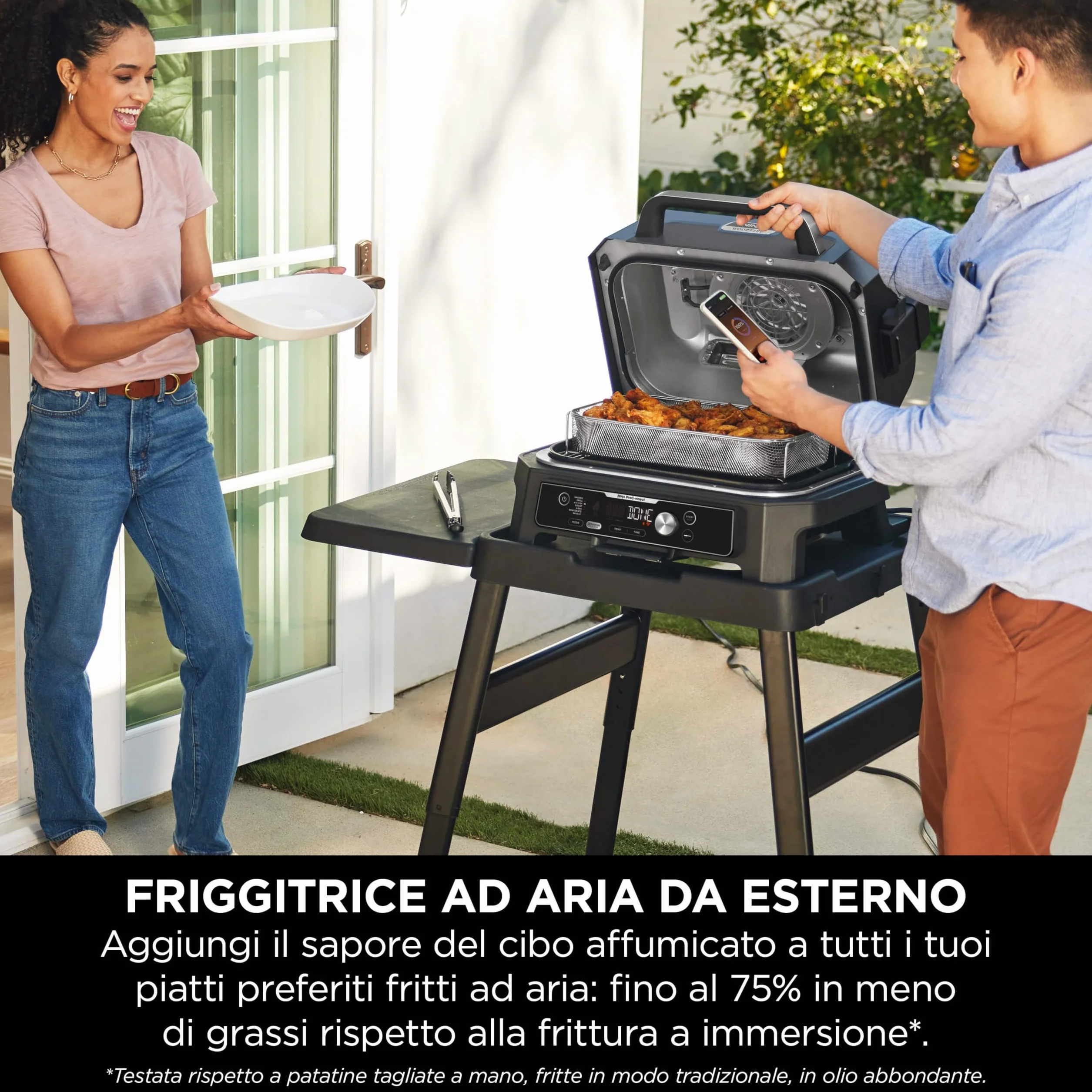 Ninja Woodfire Pro Connect XL Barbecue Elettrico 7 in 1 Griglia Affumicatore Friggitrice ad Aria Controllo App Blu/Nero