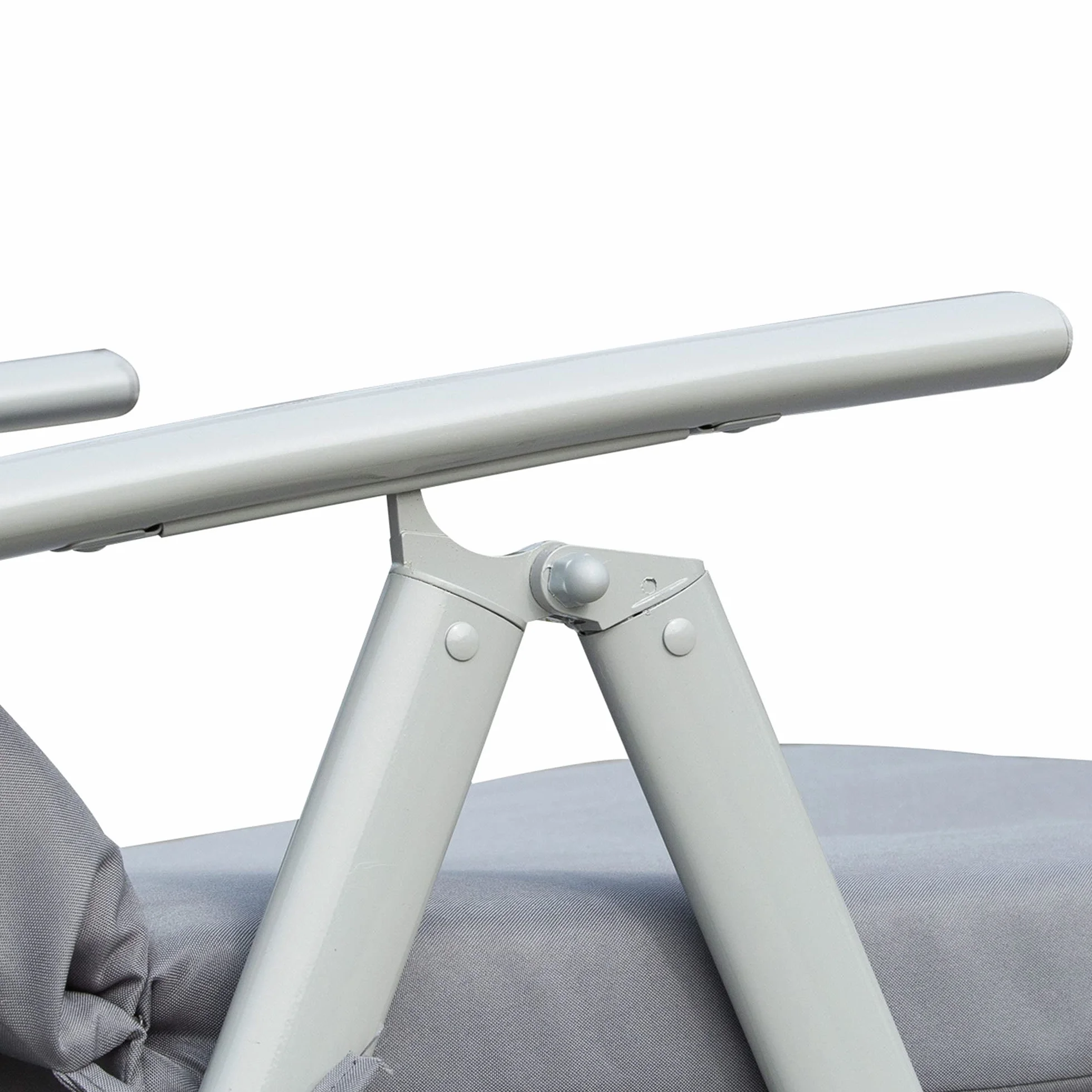 Outsunny Sdraio da Giardino Pieghevole 137x63.5x100.5cm Grigio con Materassino e Cuscino
