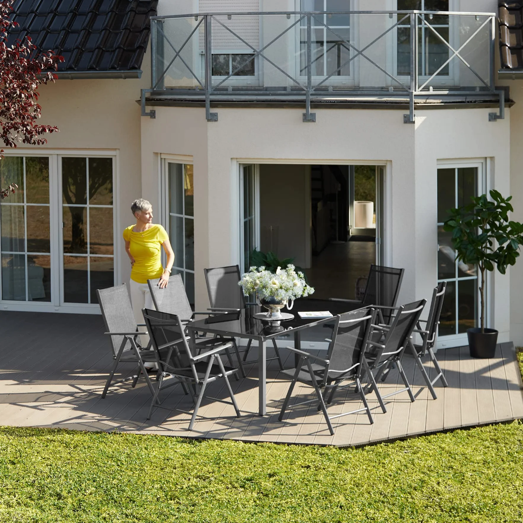 Tectake Set mobili da giardino tavolo massiccio con lastra di vetro di sicurezza telaio alluminio 8 sedie confortevoli grigio chiaro