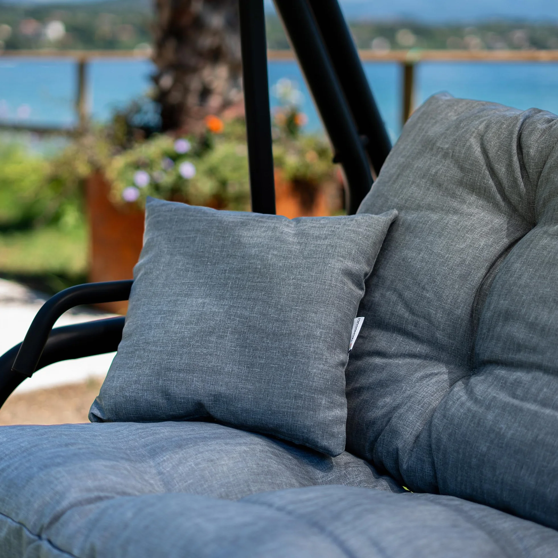Cuscini per Dondolo 4 posti (170x52x12cm) - Incluso anche il tettuccio coordinato - 100% Made in Italy - Ideale per esterni (giardini e cortili) - Telaio non incluso