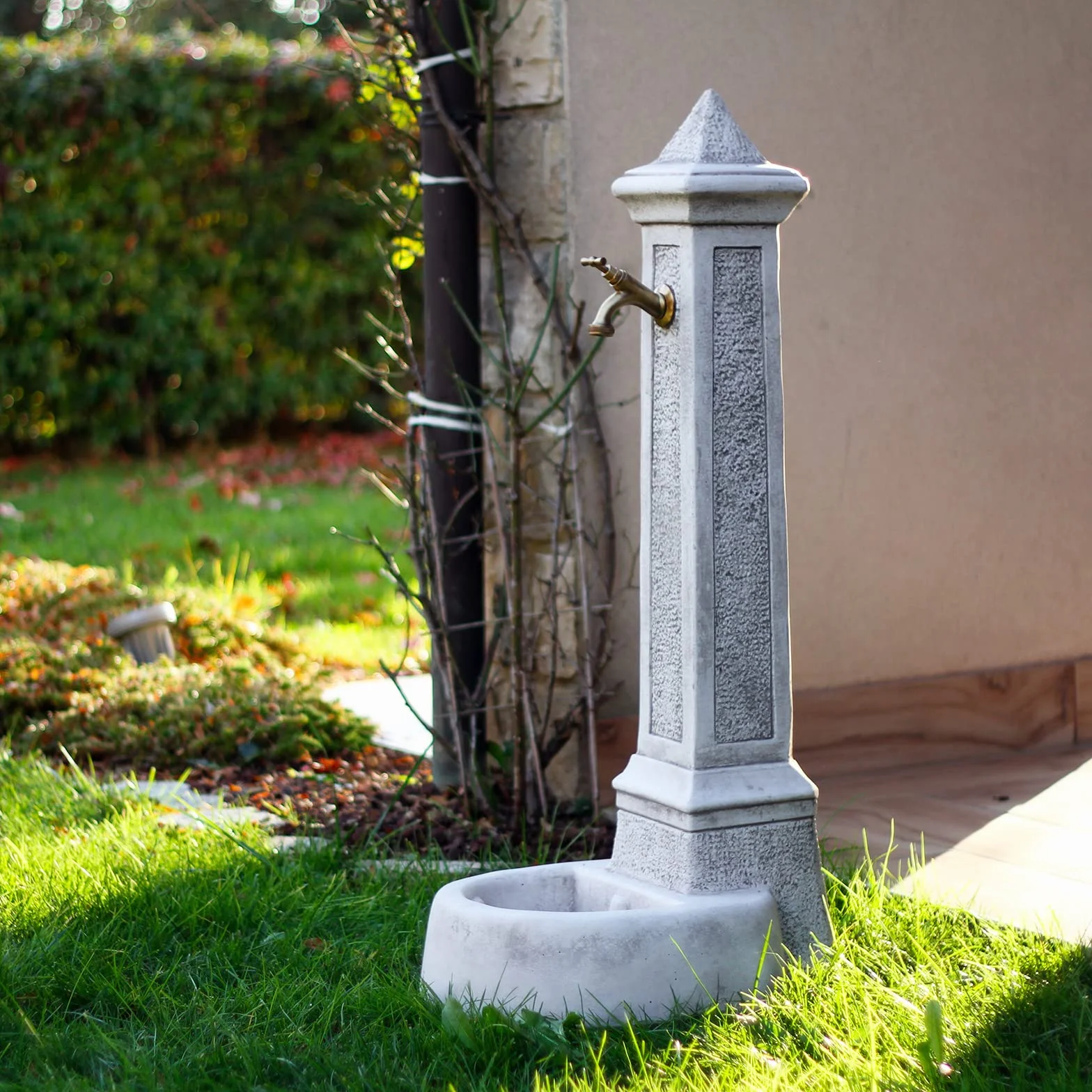 Fontana vedovella da giardino color grigio, 36x46x100 cm