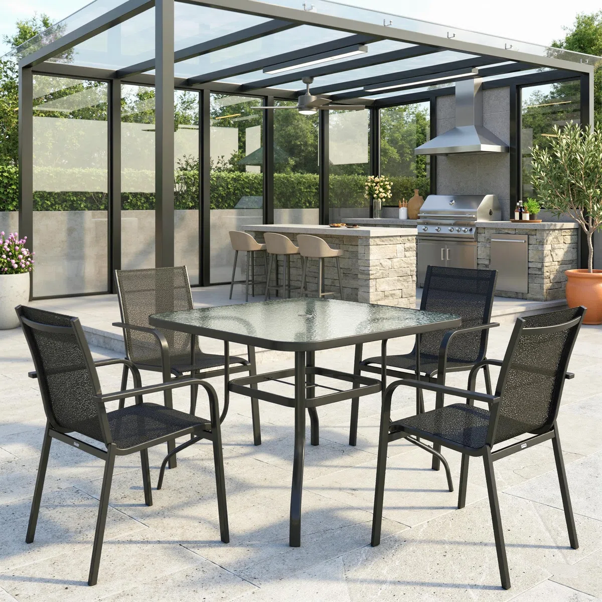 Outsunny Tavolo da Giardino per 4 Persone con Foro per Ombrellone Ø43 mm, Tavola da Pranzo da Esterno in Metallo e Vetro Temperato, Per Patio, Terrazzo, Balcone ed Esterno, 96.5x96.5x72 cm, Nero