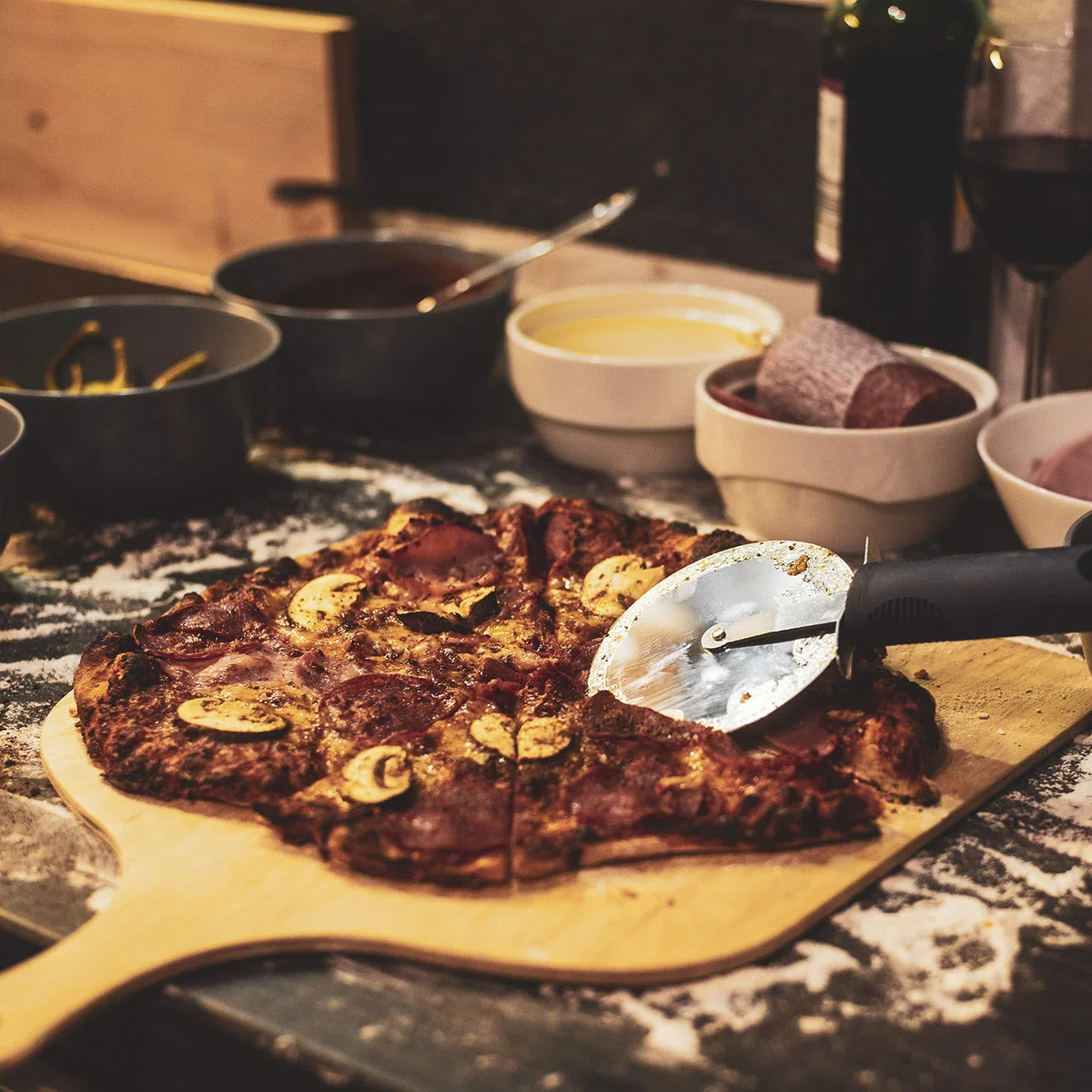 Forno per pizza ACTIVA con pietra refrattaria e indicatore temperatura per barbecue