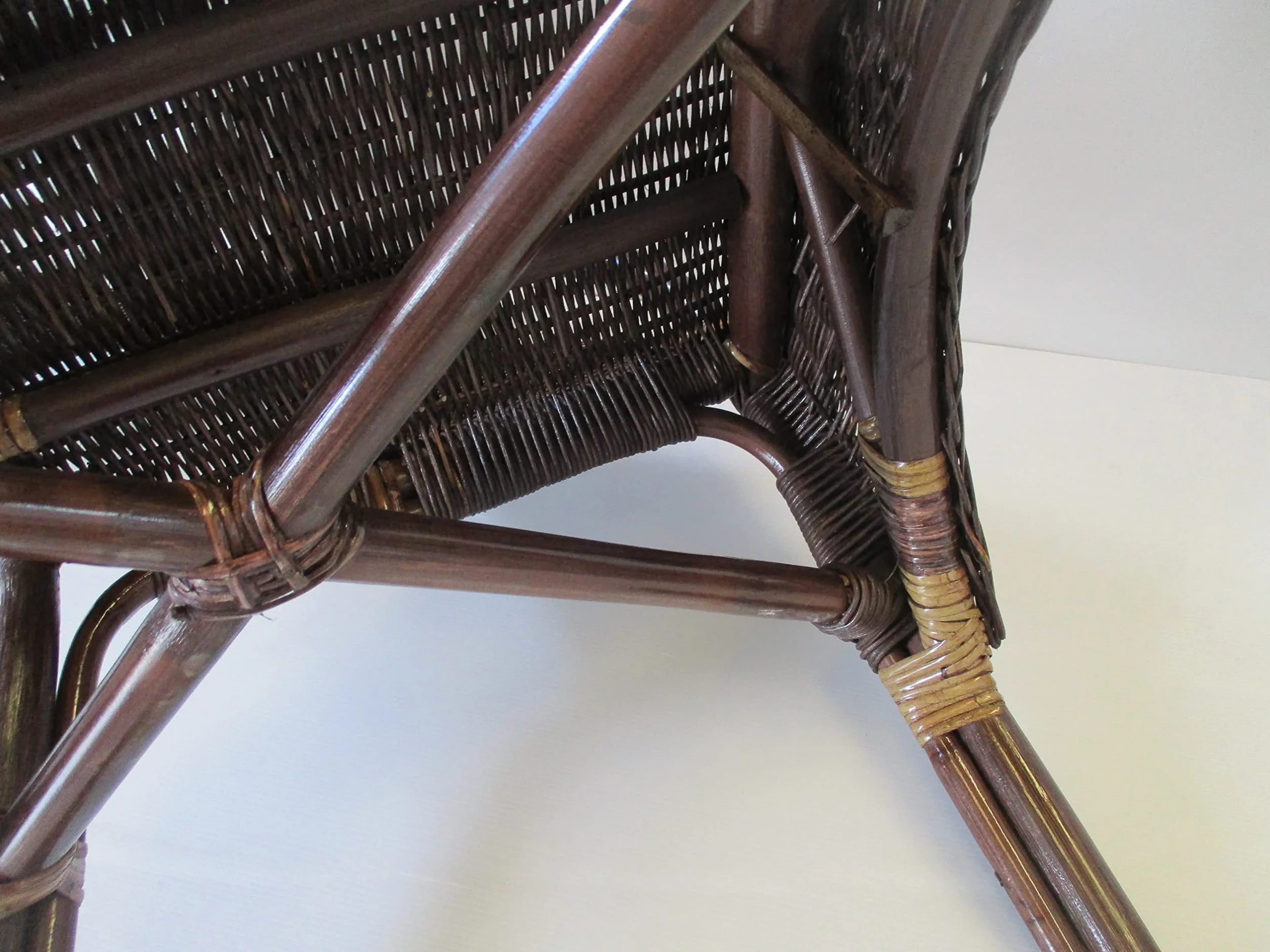 Poltrona Vimini rattan midollino Naturale color noce rinforzata in tutte le sua parti robusta