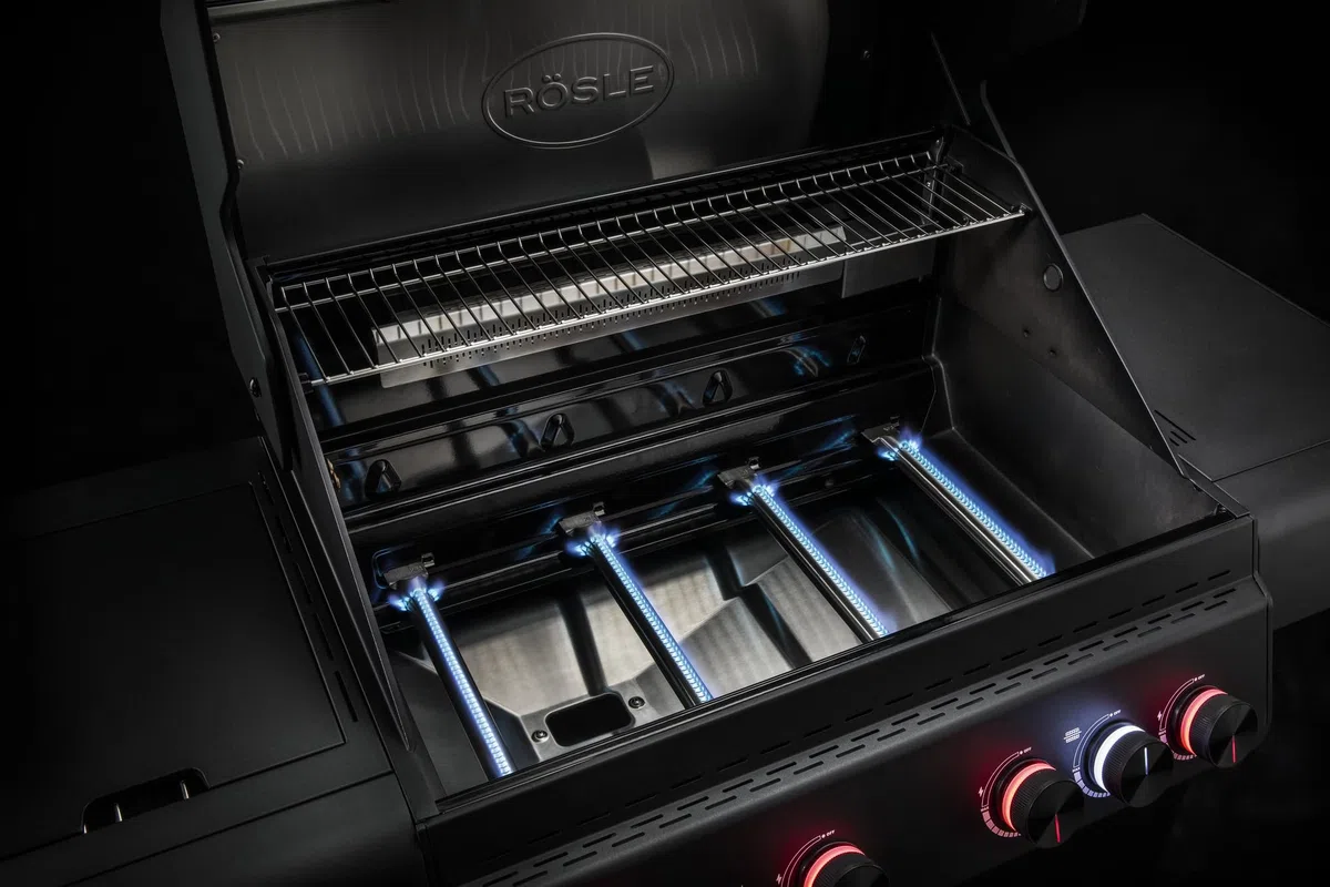 RÖSLE ALLFLAME Hero 4 Barbecue a gas, 4 bruciatori 3.5 kW, PRIMEZONE, superficie cottura 70x45 cm, griglie ghisa